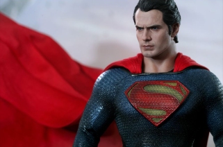 Man of Steel Hot Toys 07